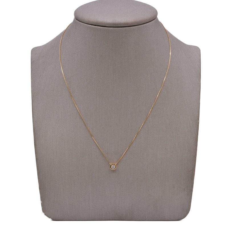 Cadena con Punto Diamante Oro 18k / 40cm