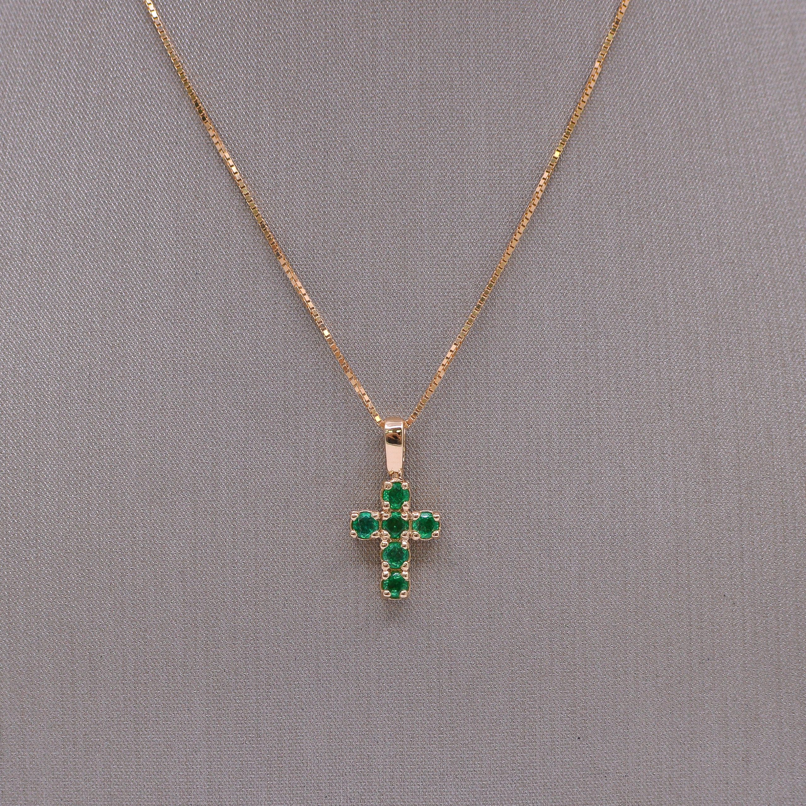 Dije Cruz Pascua con Esmeraldas Oro 18k / 2,5mm - Image 2